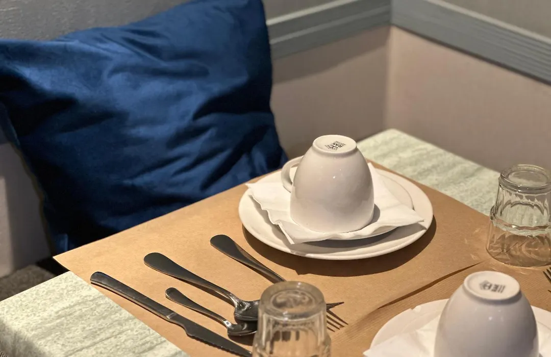 Merryl Hotel-1